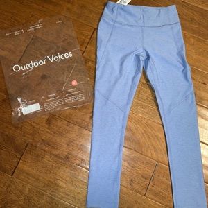Outdoor Voices 3/4 warmup leggings NWT